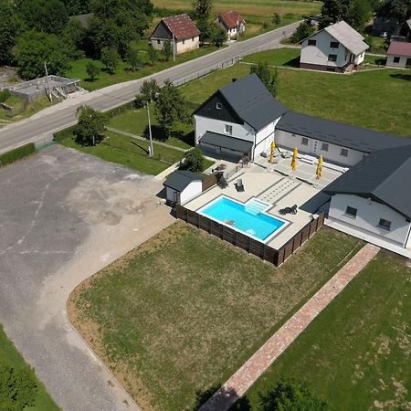 Apartmani Albatros Perusic Екстер'єр фото