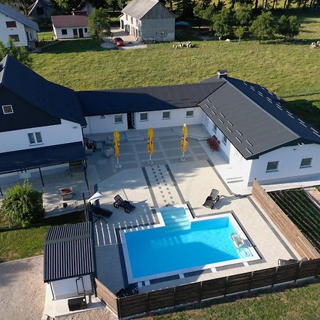Apartmani Albatros Perusic Екстер'єр фото